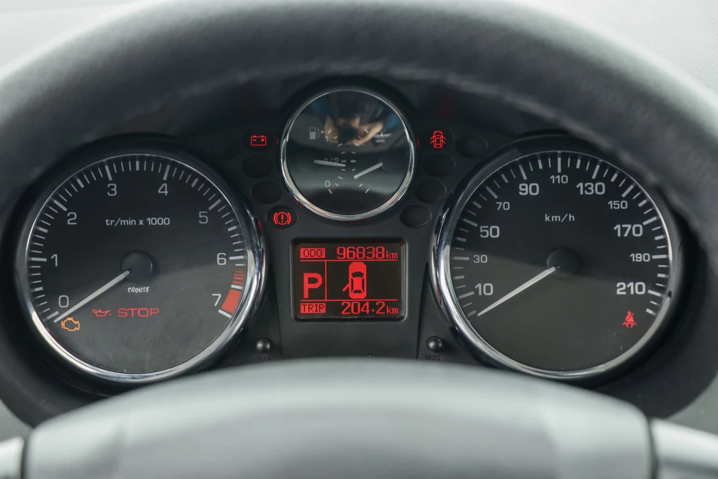 خرید و فروش پژو 207 اتوماتیک مدل 1399 نقد و اقساط