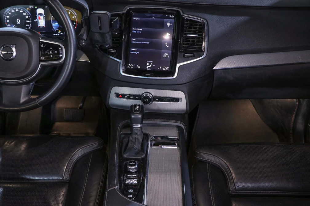 خرید و فروش ولوو XC90 اینسکریپشن مدل 2016 نقد و اقساط