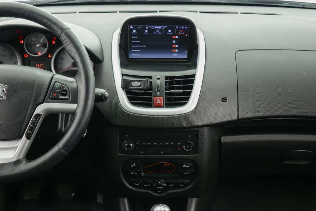 خرید و فروش پژو 207 دنده ای سقف شیشه ای مدل 1401 نقد و اقساط خرید و فروش پژو 207 دنده ای سقف شیشه ای مدل 1401 نقد و اقساط