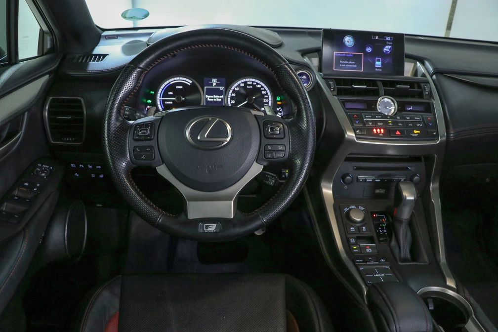 خرید و فروش لکسوس NX هیبرید 300H - F SPORT - هفت کلید - سقف پاناروما مدل 2016 نقد و اقساط