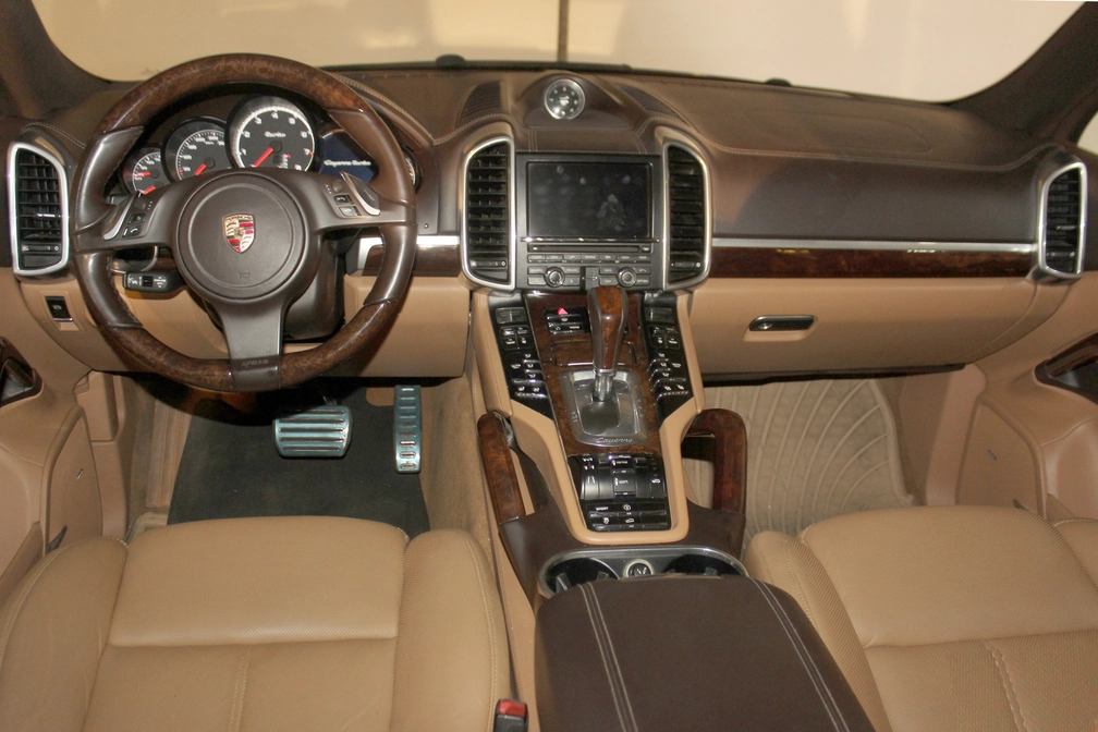 خرید و فروش پورشه کاین شش سیلندر مدل 2012 نقد و اقساط خرید و فروش پورشه کاین شش سیلندر مدل 2012 نقد و اقساط