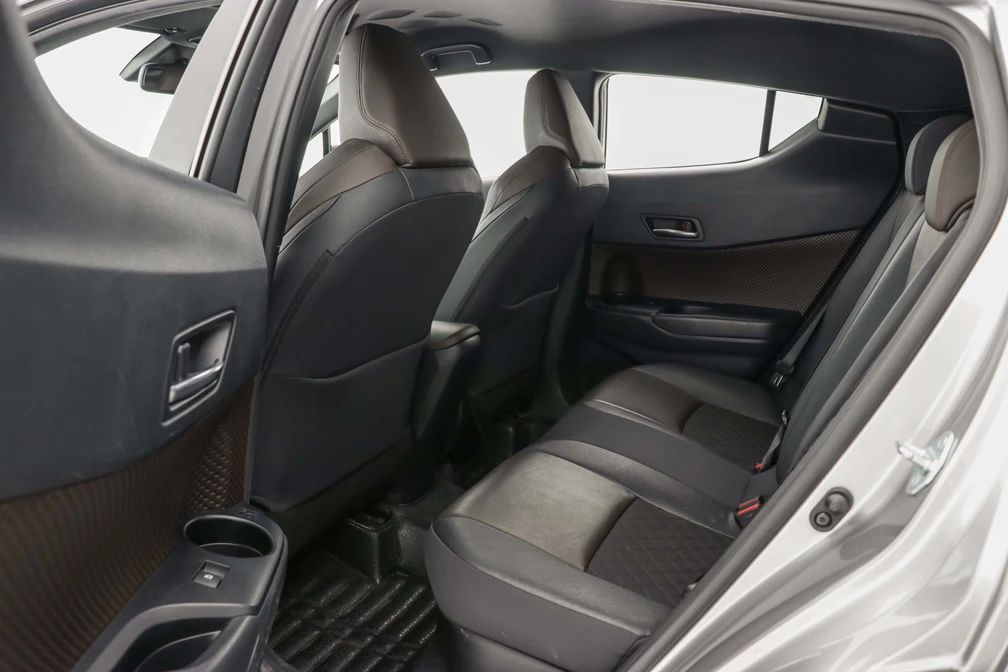 خرید و فروش تویوتا CHR هیبرید لانژ مدل 2017 نقد و اقساط