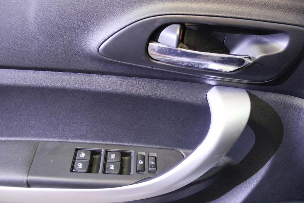 خرید و فروش چانگان CS35 مونتاژ اتوماتیک مدل 1395 نقد و اقساط