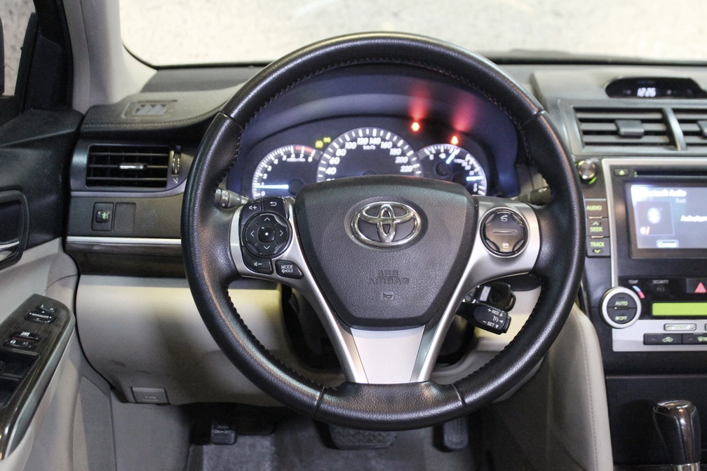 خرید و فروش تویوتا کمری GL مدل 2013 نقد و اقساط خرید و فروش تویوتا کمری GL مدل 2013 نقد و اقساط