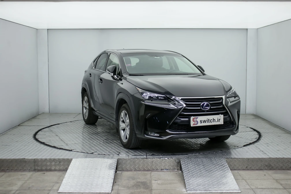 خرید و فروش لکسوس NX هیبرید 300H - لاکچری - هفت کلید - سقف پاناروما مدل 2017 نقد و اقساط