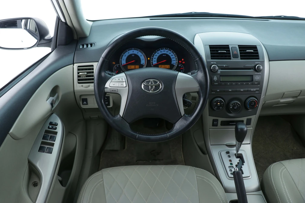 خرید و فروش تویوتا کرولا XLI - فول مدل 2013 نقد و اقساط