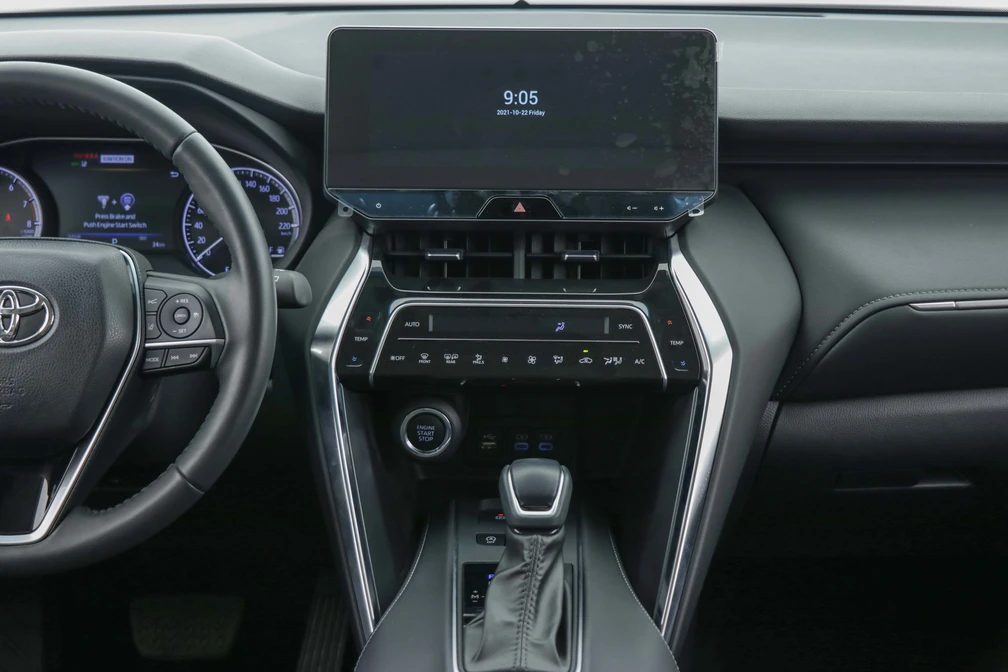 خرید و فروش تویوتا ونزا نیمه فول مدل 2024 نقد و اقساط خرید و فروش تویوتا ونزا نیمه فول مدل 2024 نقد و اقساط