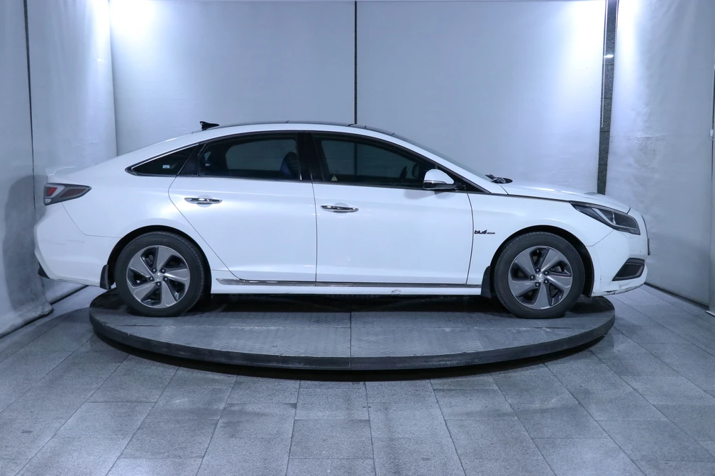 خرید و فروش هیوندای سوناتا هیبرید GLS PLUS  مدل 2017 نقد و اقساط