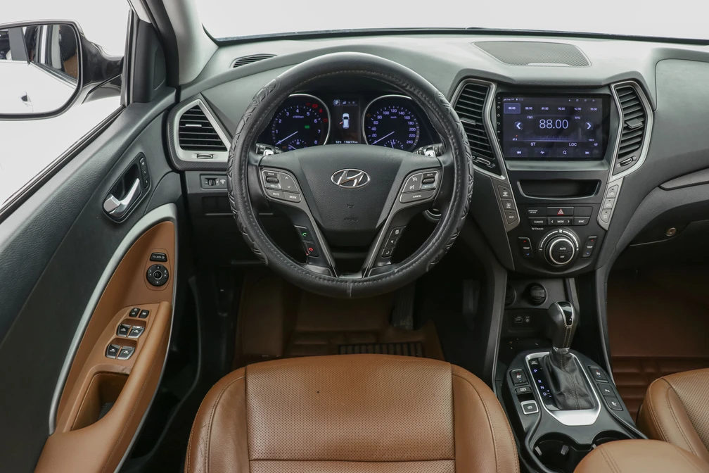 خرید و فروش هیوندای سانتافه (ix45) DM - 2400 - MPI - دو دیفرانسیل - فول مدل 2016 نقد و اقساط