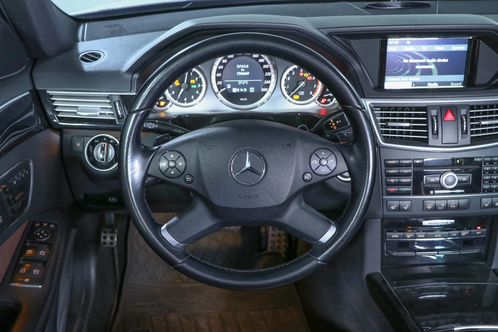 خرید و فروش بنز کلاس E 350 - فول مدل 2011 نقد و اقساط
