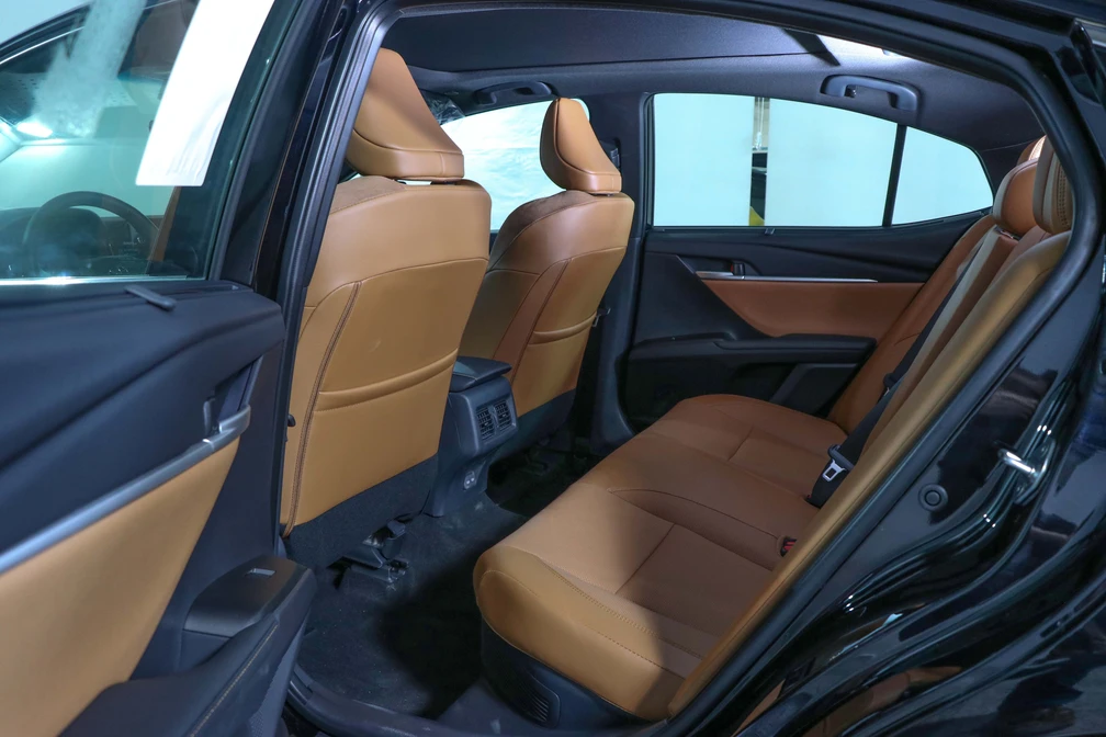 خرید و فروش تویوتا کمری هیبرید LE - فول مدل 2025 نقد و اقساط خرید و فروش تویوتا کمری هیبرید LE - فول مدل 2025 نقد و اقساط