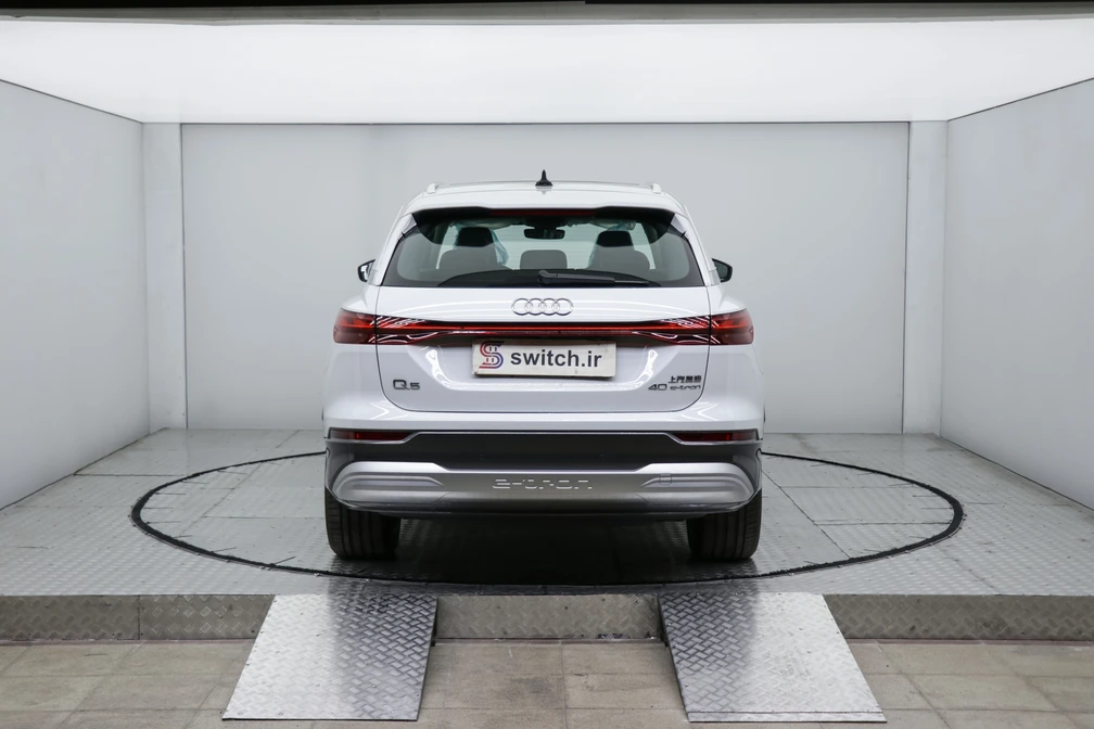 خرید و فروش آئودی q5etron سیلور پکیج - فول مدل 2024 نقد و اقساط خرید و فروش آئودی q5etron سیلور پکیج - فول مدل 2024 نقد و اقساط