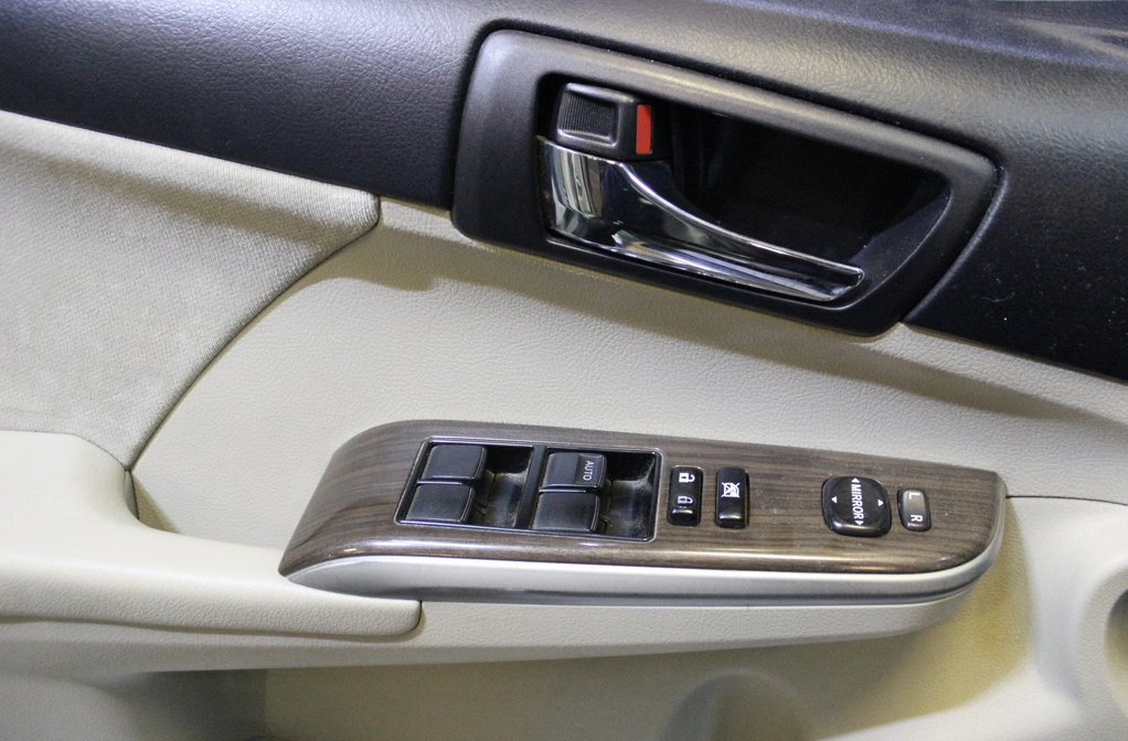 خرید و فروش تویوتا کمری GL مدل 2013 نقد و اقساط خرید و فروش تویوتا کمری GL مدل 2013 نقد و اقساط