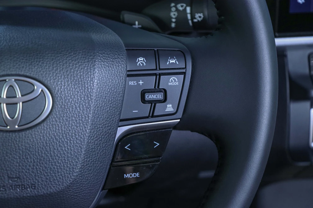 خرید و فروش تویوتا کمری هیبرید LE - فول مدل 2025 نقد و اقساط خرید و فروش تویوتا کمری هیبرید LE - فول مدل 2025 نقد و اقساط