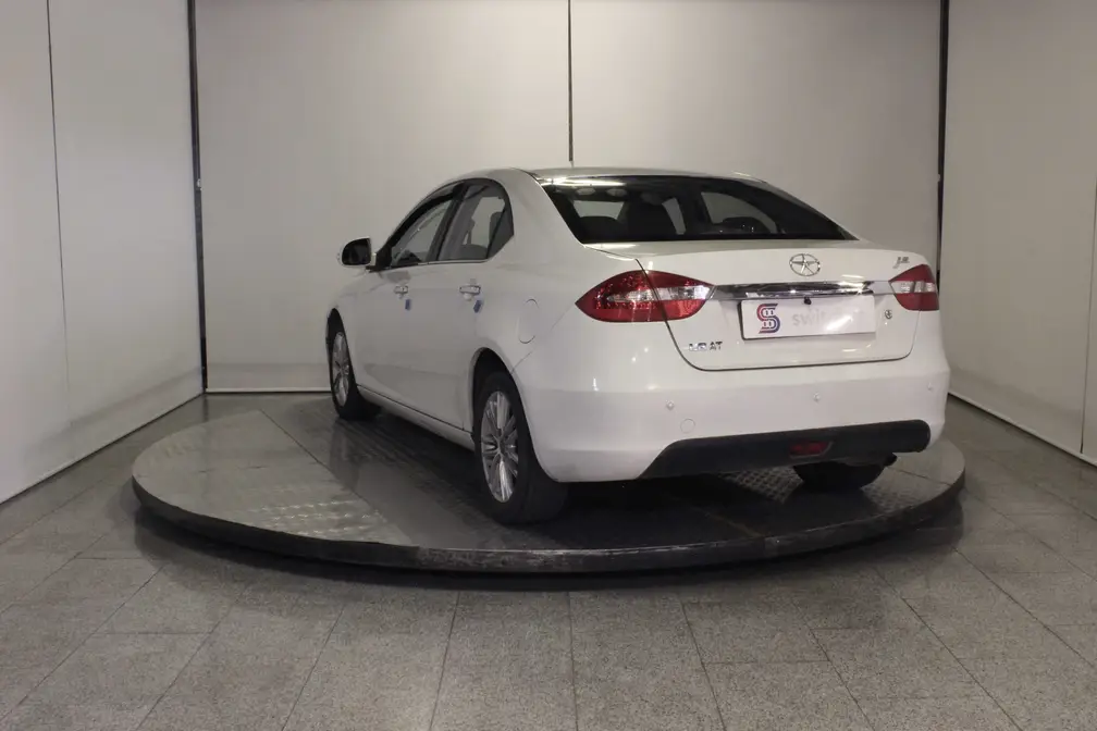 خرید و فروش جک J5 1800 - اتوماتیک مدل 1394 نقد و اقساط خرید و فروش جک J5 1800 - اتوماتیک مدل 1394 نقد و اقساط