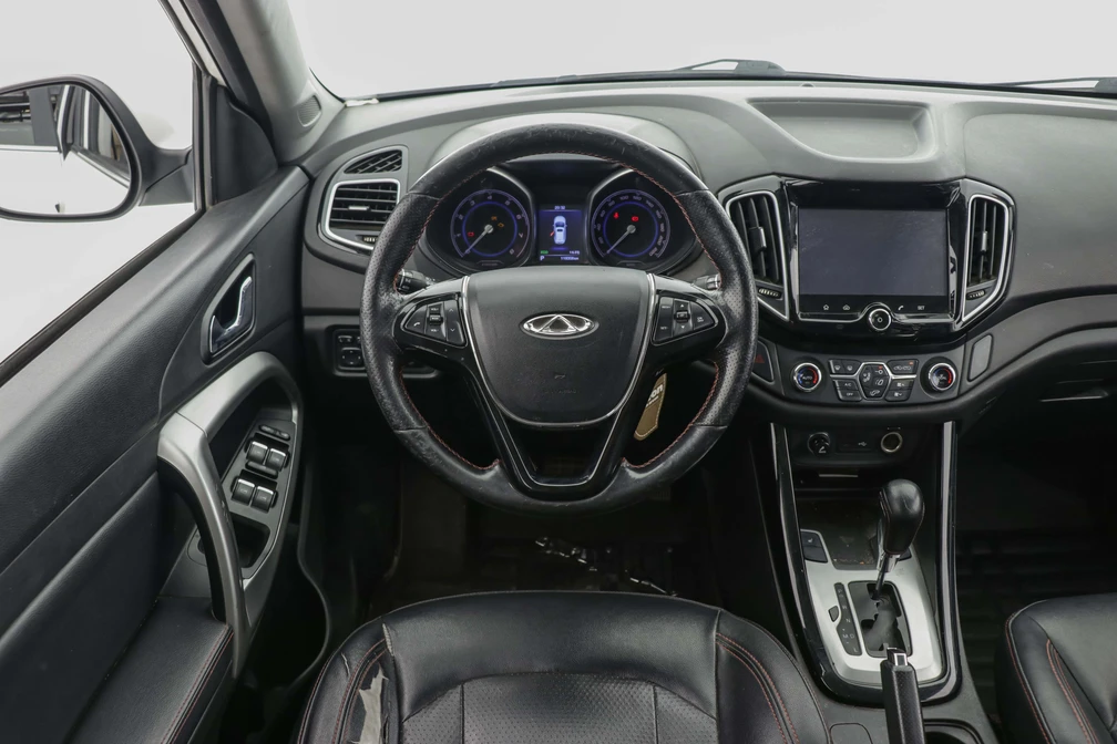 خرید و فروش چری تیگو 5 اکسلنت مدل 1396 نقد و اقساط