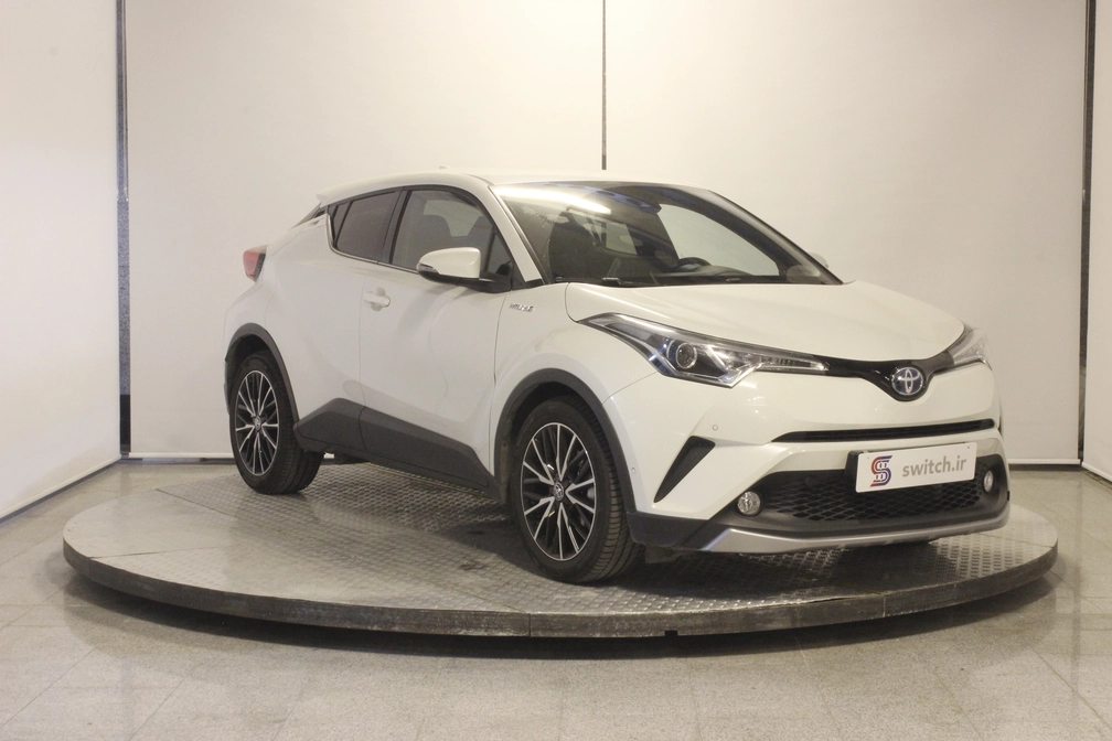 خرید و فروش تویوتا CHR هیبرید آیکان مدل 2018 نقد و اقساط خرید و فروش تویوتا CHR هیبرید آیکان مدل 2018 نقد و اقساط