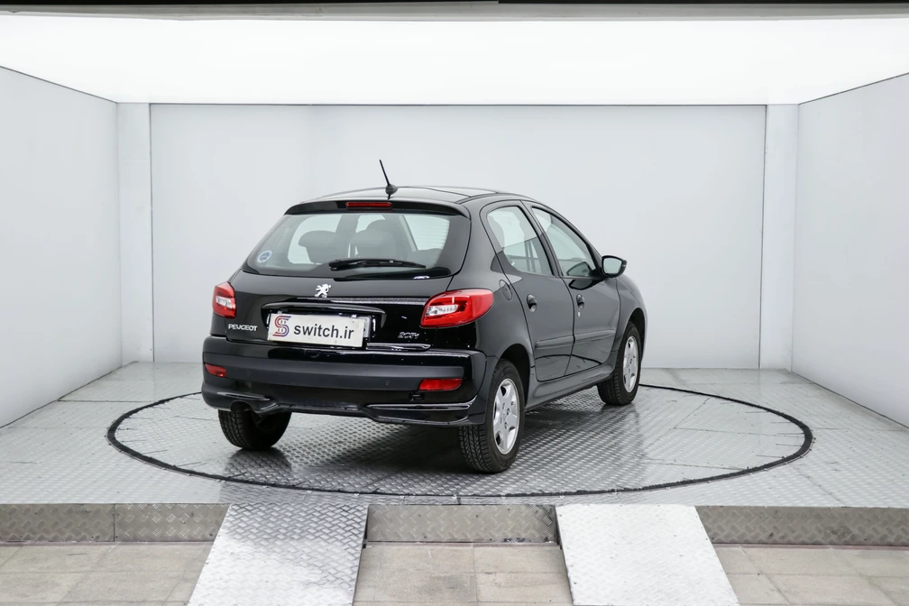 خرید و فروش پژو 207 اتوماتیک سقف شیشه ای مدل 1403 نقد و اقساط