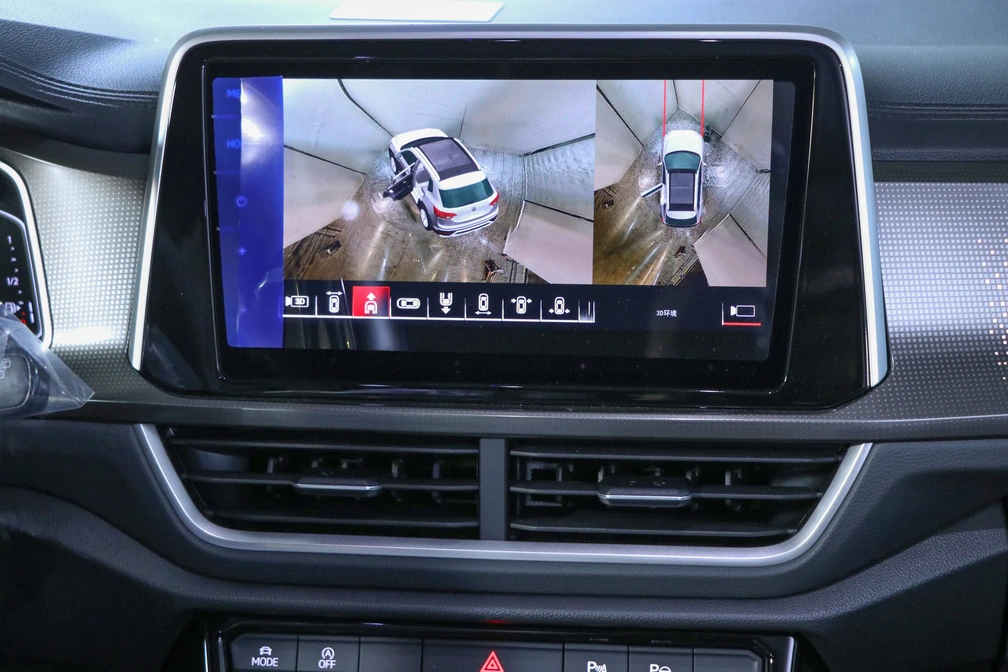خرید و فروش فولکس T-ROC 300 مدل 2024 نقد و اقساط