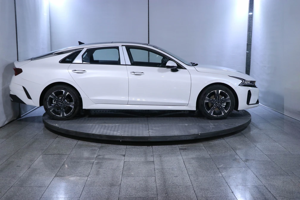 خرید و فروش کیا K5 DL3 - توربو نیمه فول مدل 2024 نقد و اقساط خرید و فروش کیا K5 DL3 - توربو نیمه فول مدل 2024 نقد و اقساط