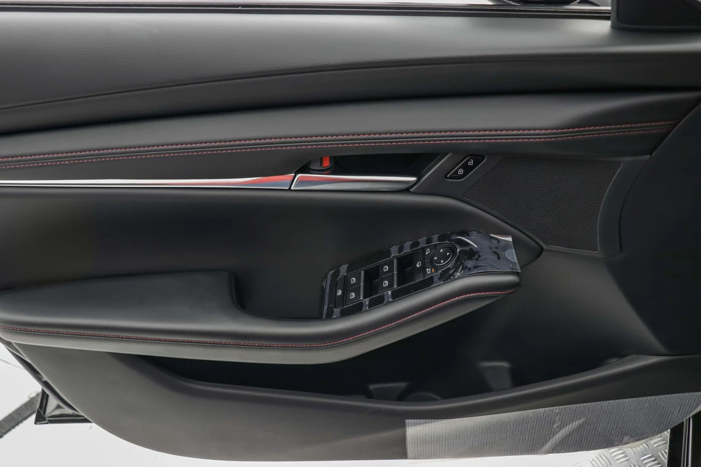 خرید و فروش مزدا 3 PE مدل 2025 نقد و اقساط