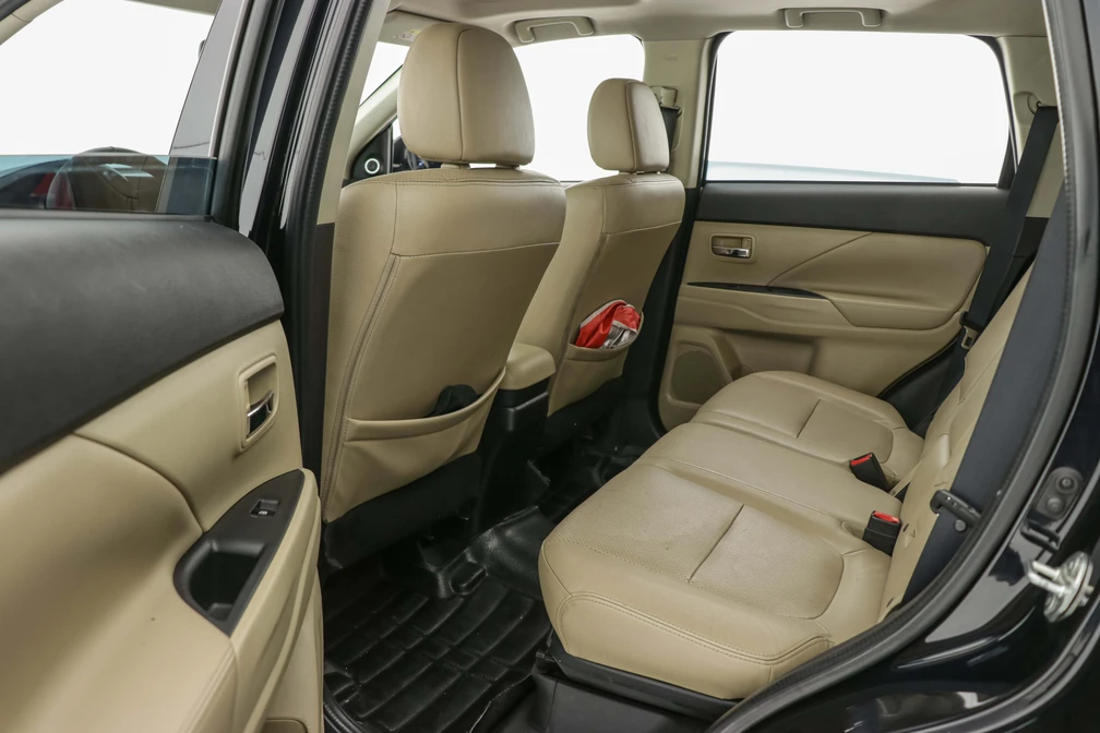 خرید و فروش میتسوبیشی اوتلندر تیپ 4 (7نفره) مدل 2016 نقد و اقساط