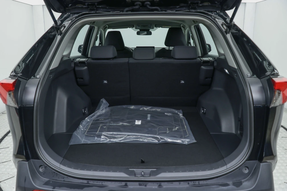 خرید و فروش تویوتا راوفور تک دیفرانسیل - نیمه فول مدل 2025 نقد و اقساط