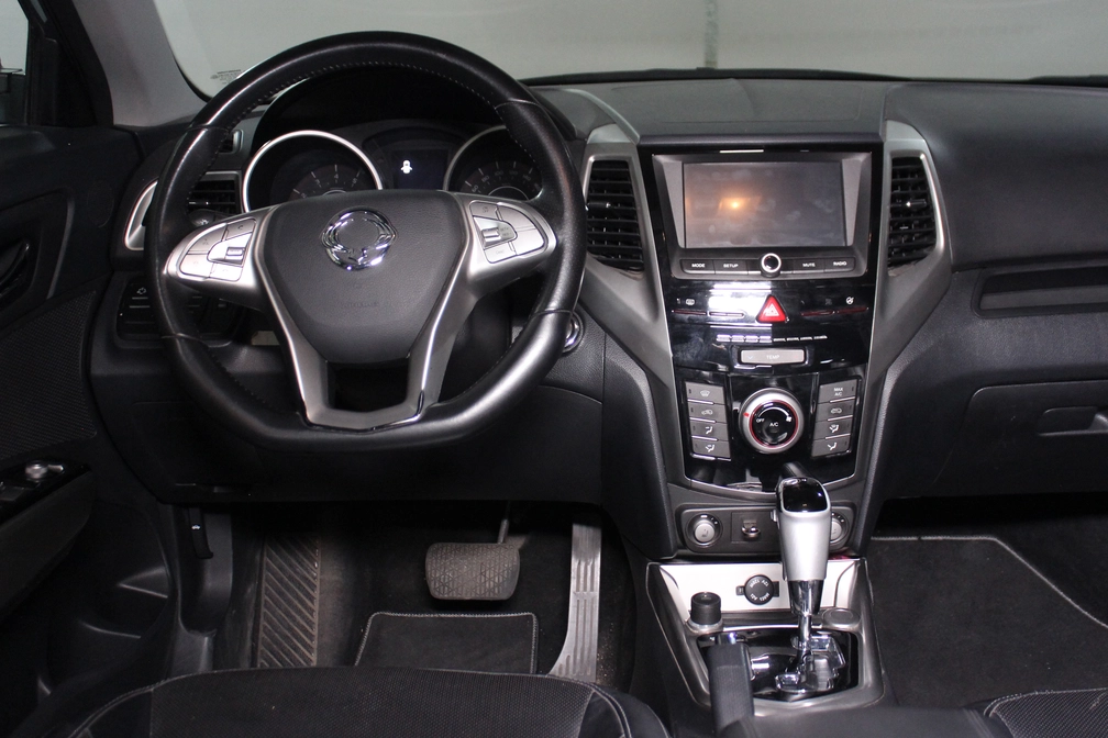 خرید و فروش سانگ یانگ تیوولی اسپرت مدل 2016 نقد و اقساط