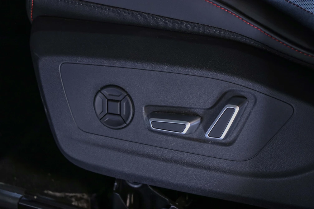 خرید و فروش آئودی q5etron سیلور پکیج - لو آپشن مدل 2024 نقد و اقساط خرید و فروش آئودی q5etron سیلور پکیج - لو آپشن مدل 2024 نقد و اقساط