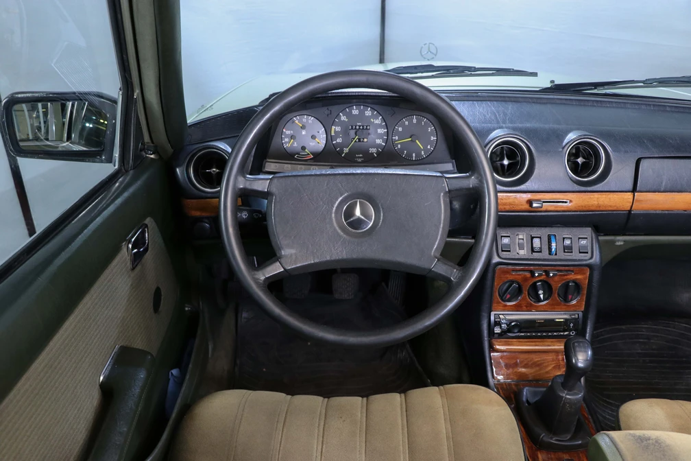 خرید و فروش بنز کلاس E 230E W123 مدل 1984 نقد و اقساط