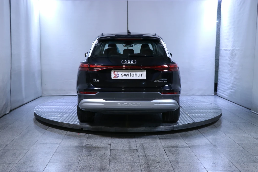 خرید و فروش آئودی q5etron سیلور پکیج - لو آپشن مدل 2024 نقد و اقساط خرید و فروش آئودی q5etron سیلور پکیج - لو آپشن مدل 2024 نقد و اقساط