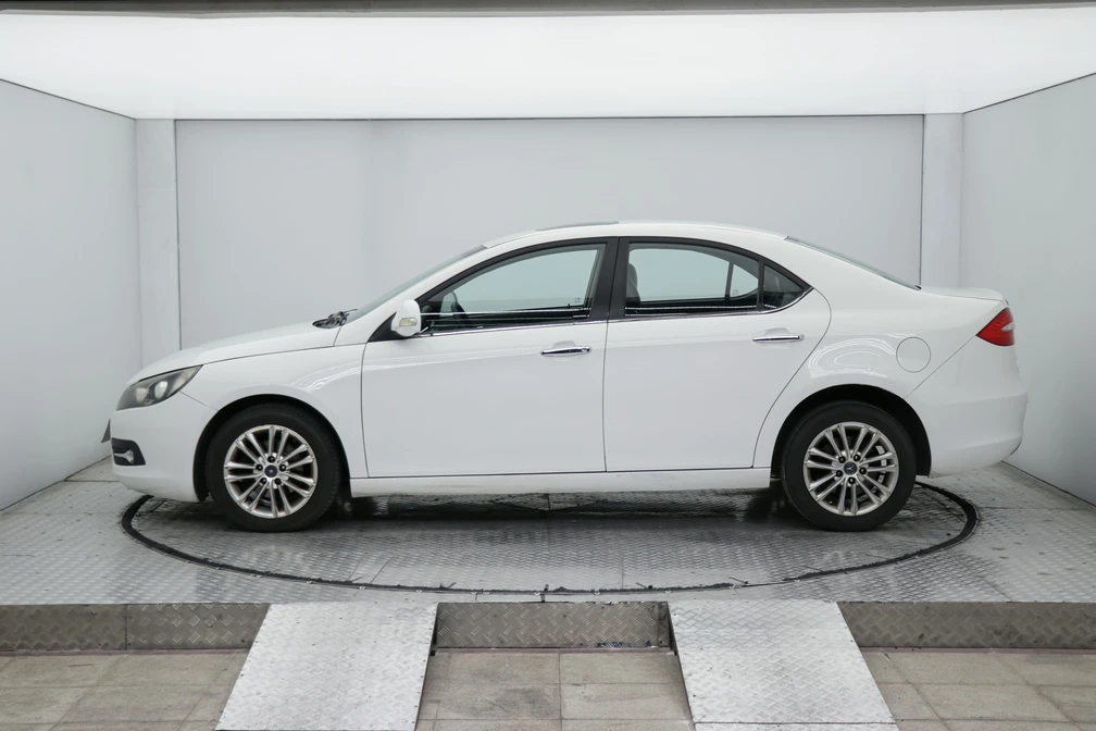 خرید و فروش جک J5 1800 - اتوماتیک مدل 1393 نقد و اقساط