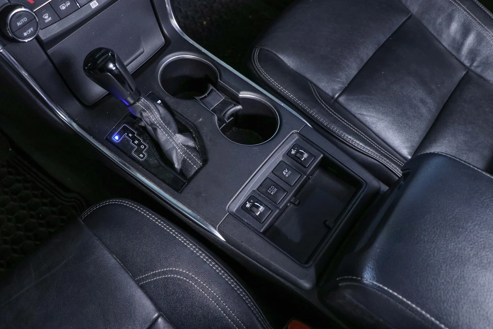 خرید و فروش تویوتا کمری هیبرید XLE - سفارش آمریکا مدل 2016 نقد و اقساط خرید و فروش تویوتا کمری هیبرید XLE - سفارش آمریکا مدل 2016 نقد و اقساط