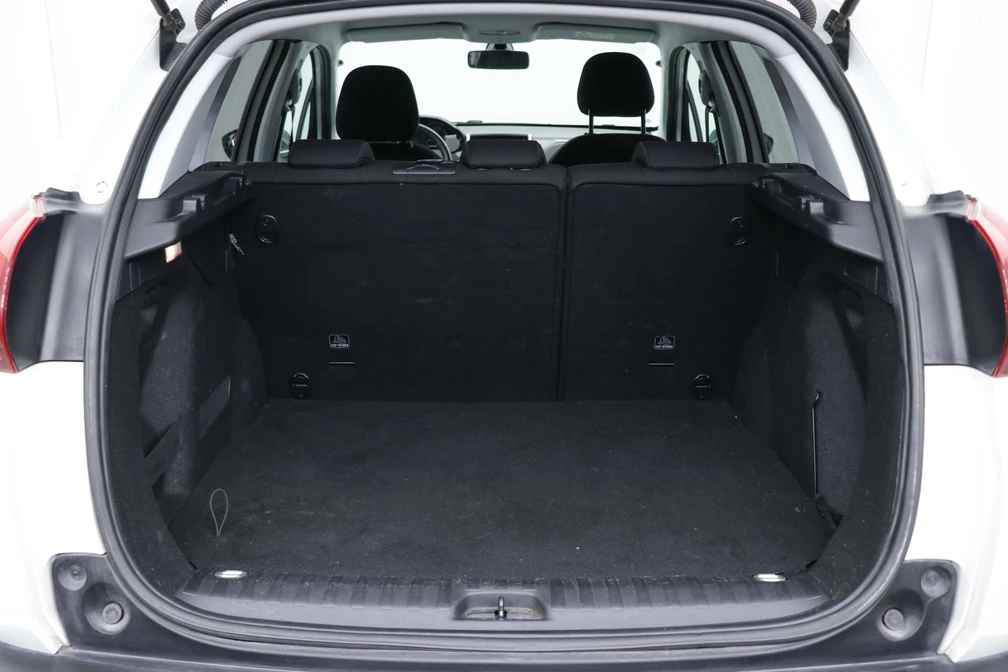 خرید و فروش پژو 2008 اتوماتیک مدل 1397 نقد و اقساط