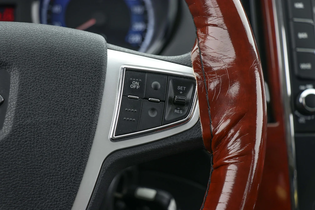 خرید و فروش ایران خودرو دنا پلاس 6 دنده مدل 1404 نقد و اقساط