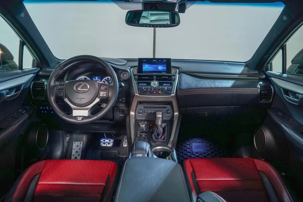 خرید و فروش لکسوس NX 200T - F SPORT - هفت کلید - سقف فلز مدل 2016 نقد و اقساط