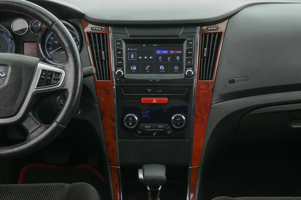 خرید و فروش ایران خودرو دنا پلاس توربو اتوماتیک مدل 1401 نقد و اقساط