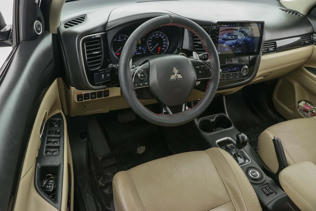 خرید و فروش میتسوبیشی اوتلندر تیپ 4 (7نفره) مدل 2016 نقد و اقساط