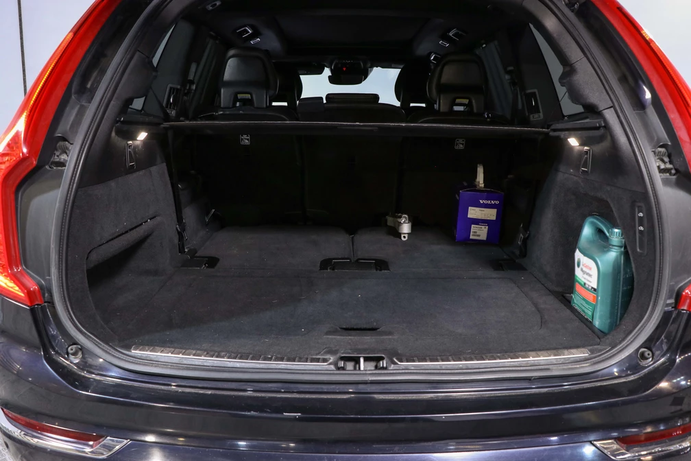 خرید و فروش ولوو XC90 اینسکریپشن مدل 2016 نقد و اقساط