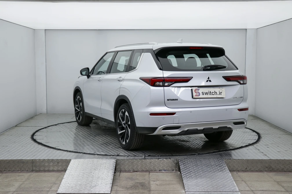 خرید و فروش میتسوبیشی اوتلندر H لاین دو دیفرانسیل مدل 2023 نقد و اقساط