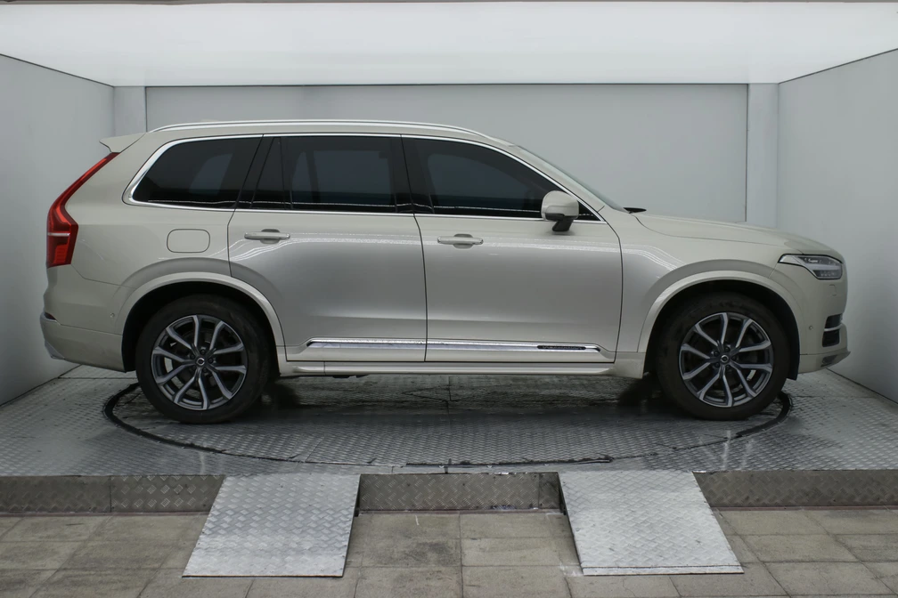 خرید و فروش ولوو XC90 اینسکریپشن مدل 2016 نقد و اقساط خرید و فروش ولوو XC90 اینسکریپشن مدل 2016 نقد و اقساط
