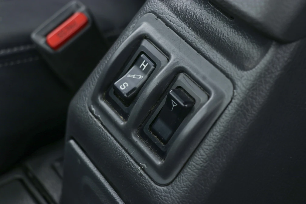 خرید و فروش میتسوبیشی پاجرو مونتاژ اتوماتیک مدل 1386 نقد و اقساط خرید و فروش میتسوبیشی پاجرو مونتاژ اتوماتیک مدل 1386 نقد و اقساط