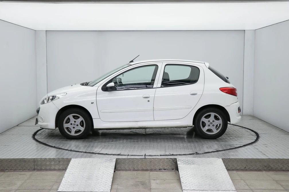 خرید و فروش پژو 207 اتوماتیک مدل 1397 نقد و اقساط