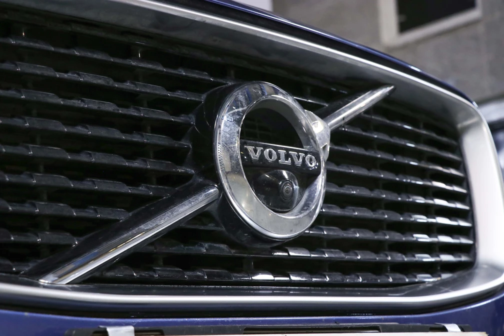 خرید و فروش ولوو XC90 R دیزاین مدل 2016 نقد و اقساط