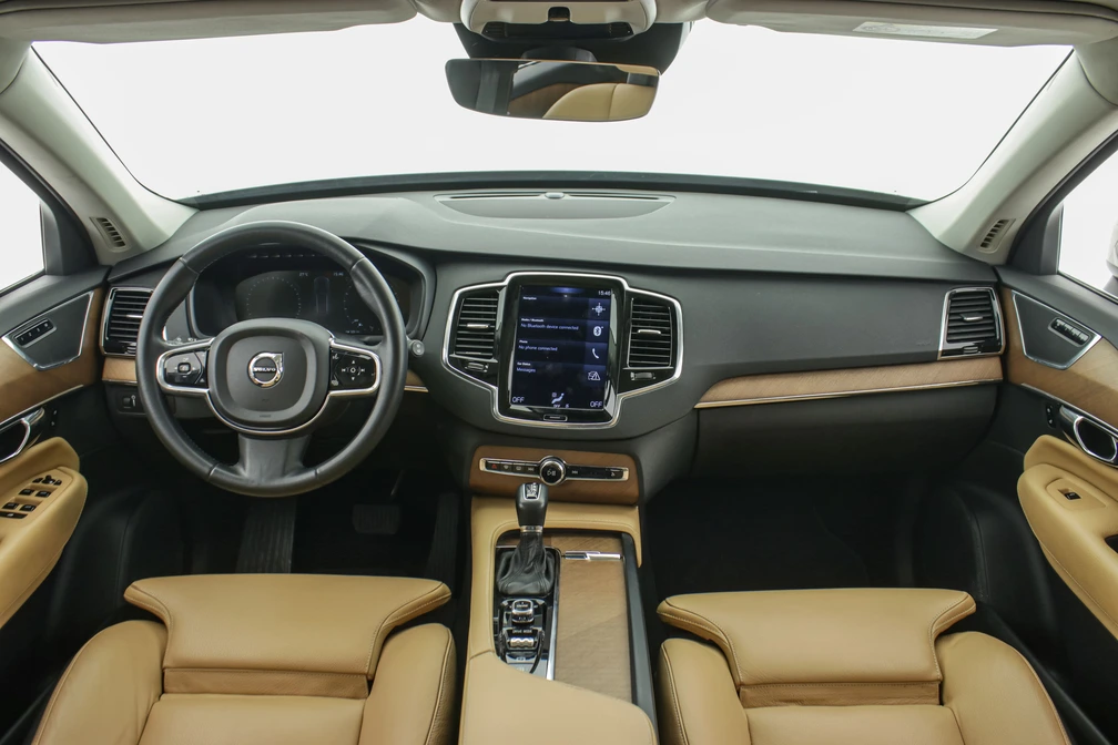 خرید و فروش ولوو XC90 اینسکریپشن مدل 2016 نقد و اقساط خرید و فروش ولوو XC90 اینسکریپشن مدل 2016 نقد و اقساط