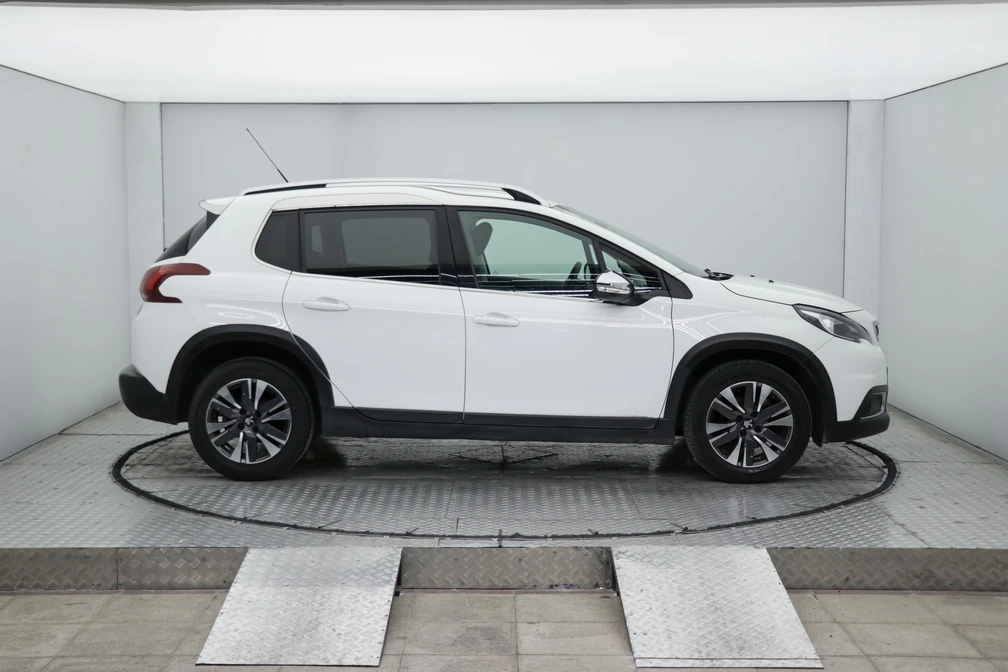 خرید و فروش پژو 2008 اتوماتیک مدل 1397 نقد و اقساط