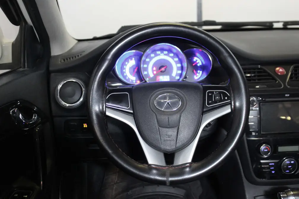 خرید و فروش جک J5 1800 - اتوماتیک مدل 1394 نقد و اقساط خرید و فروش جک J5 1800 - اتوماتیک مدل 1394 نقد و اقساط