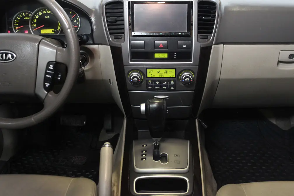 خرید و فروش کیا سورنتو EX - فول مدل 2009 نقد و اقساط خرید و فروش کیا سورنتو EX - فول مدل 2009 نقد و اقساط