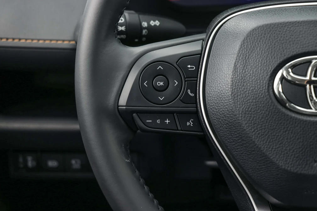 خرید و فروش تویوتا راوفور هیبرید دو دیفرانسیل - فول مدل 2025 نقد و اقساط خرید و فروش تویوتا راوفور هیبرید دو دیفرانسیل - فول مدل 2025 نقد و اقساط