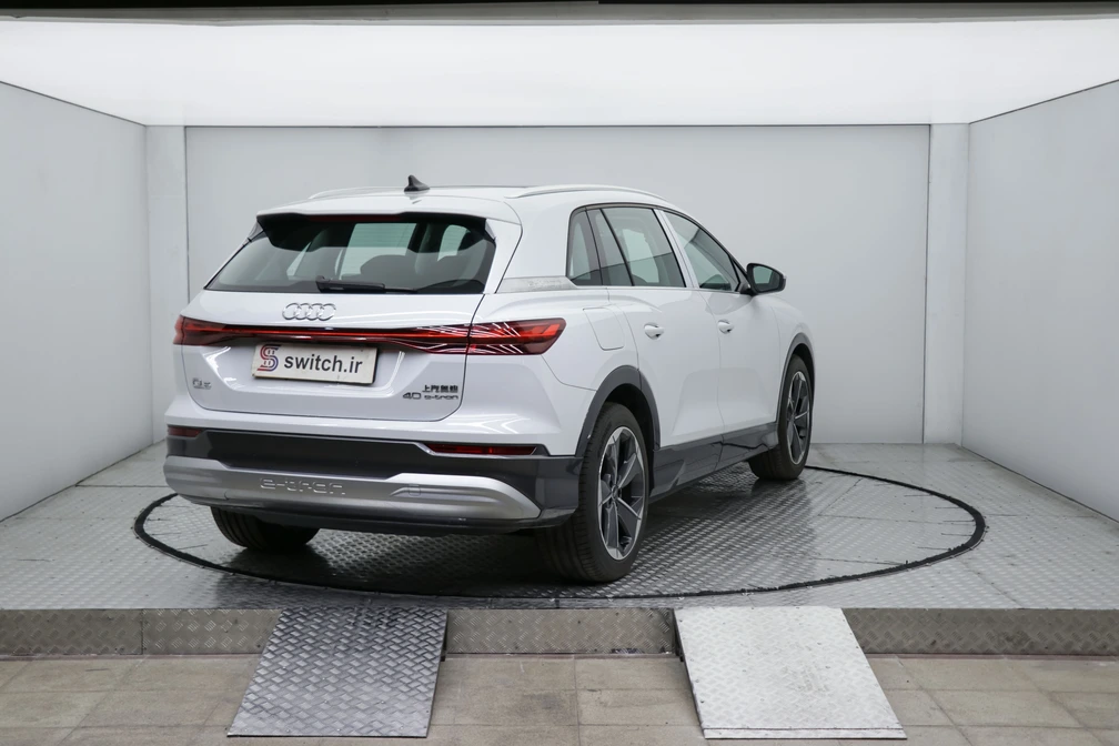 خرید و فروش آئودی q5etron سیلور پکیج - فول مدل 2024 نقد و اقساط خرید و فروش آئودی q5etron سیلور پکیج - فول مدل 2024 نقد و اقساط